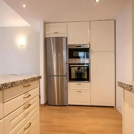 Almeria Apartment *